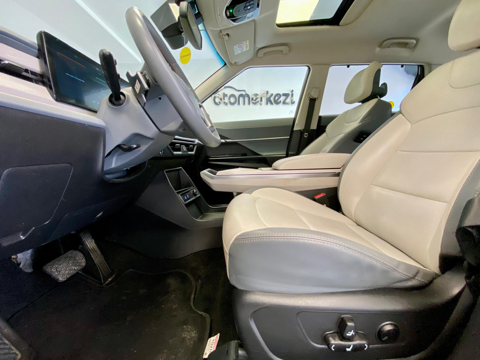 KGMOBILITY TORRES 10